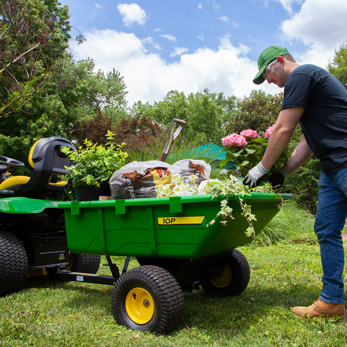 John Deere 10 cu. Ft. Poly Cart | PCT-100JD/LPPCT10JD