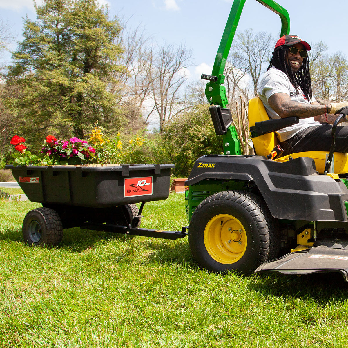 10 Cu. Ft. Poly Cart | PCT-101BH