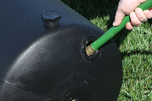 Brinly 28 gallon lawn roller fill hole opening